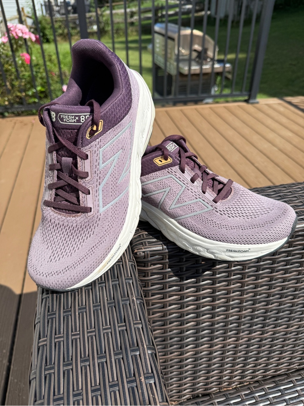 New Balance 880 v14 Women’s Size 10 Fresh Foam Running Shoes Supportive LIKE NEW